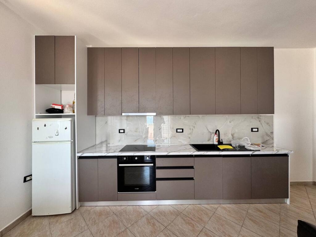 Qera apartament 2+1 Durres Rrota e Kuqe
