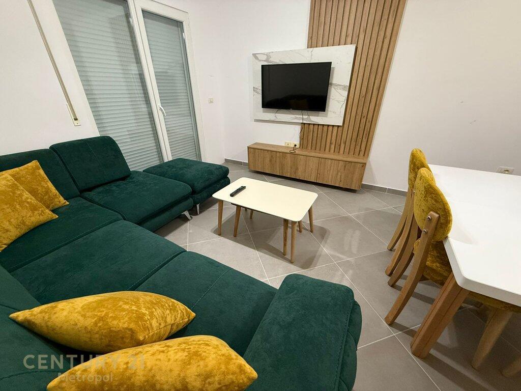 JEPET ME QIRA APARTAMENT 2+1+2, KOMPLEKSI DARLING ALI DEM!