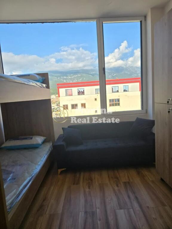 Affitto Appartamento 5+1+2+ Annesso+ Blk ,Via Dibres,1500 euro/mese.