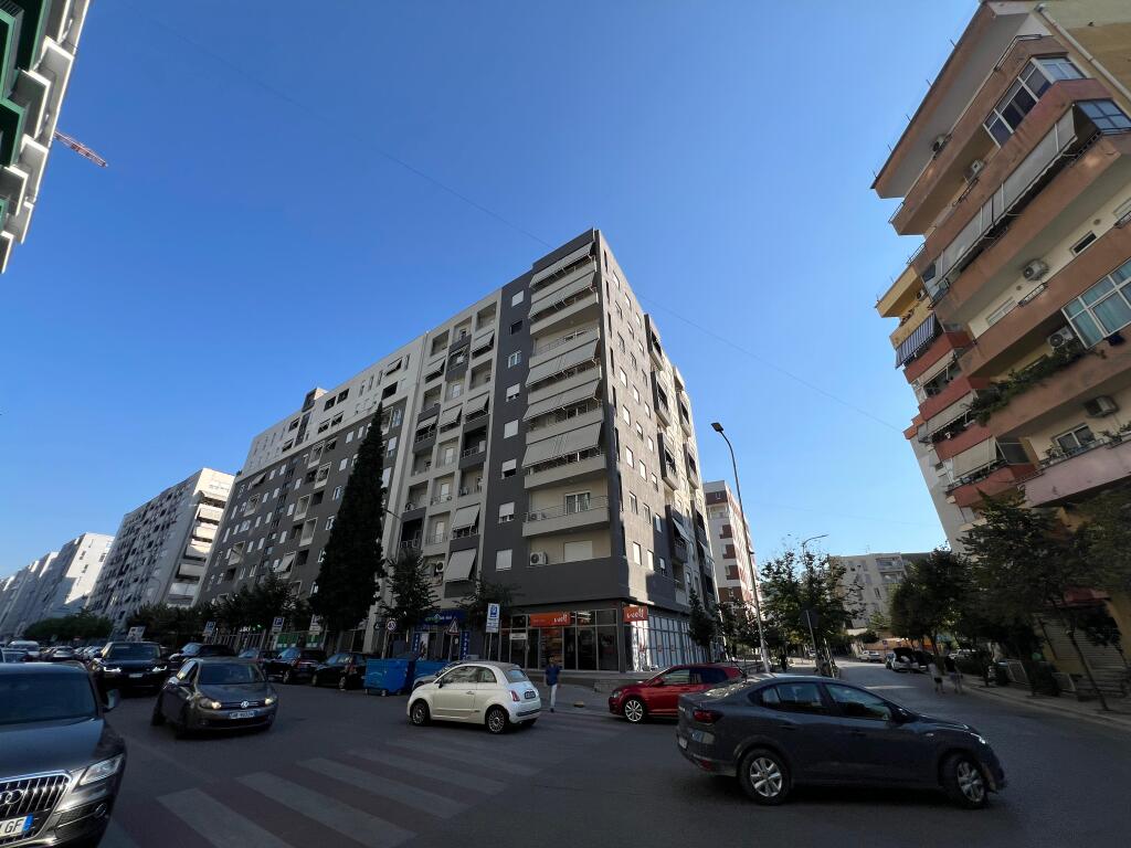 Sapo Mobiluar Jepet me Qira 1+1 Komuna Parisit