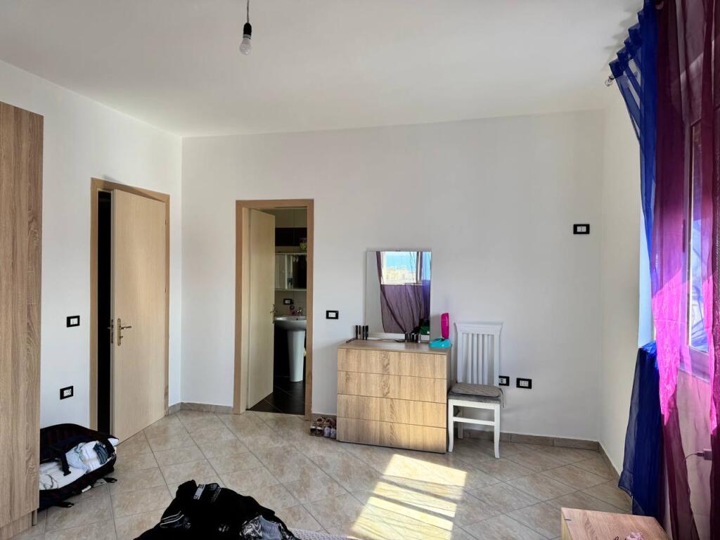 Qera apartament 2+1 Durres Rrota e Kuqe