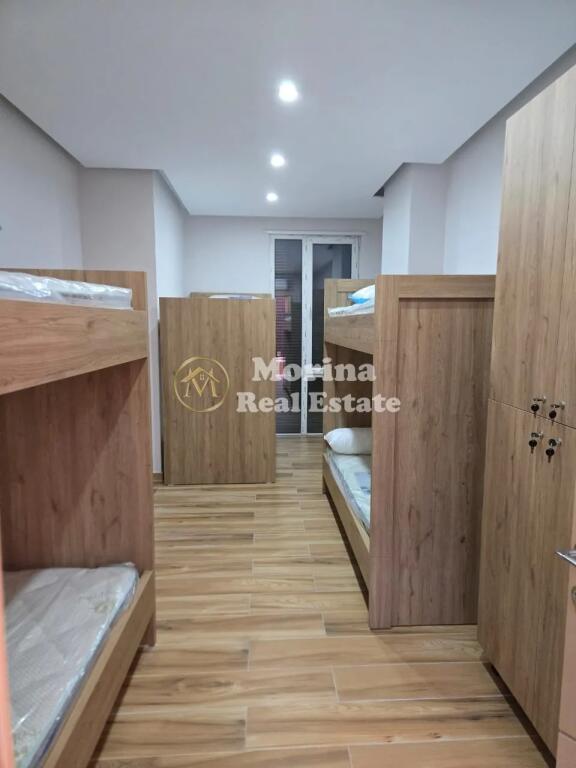 Affitto Appartamento 5+1+2+ Annesso+ Blk ,Via Dibres,1500 euro/mese.