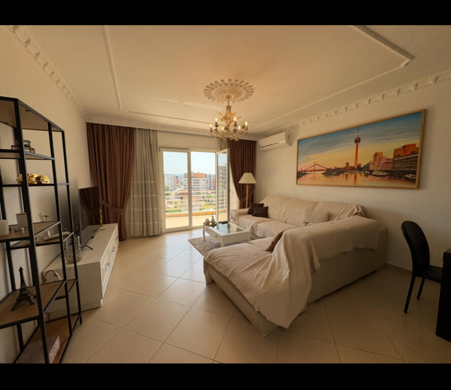 Japim me qira 2+1 pranë ish Doganës