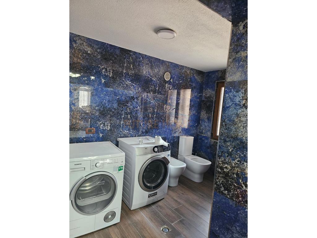 Qera, Apartament 2+1, Varri i Bamit, Tiranë. Kati i 3 i nje vile
