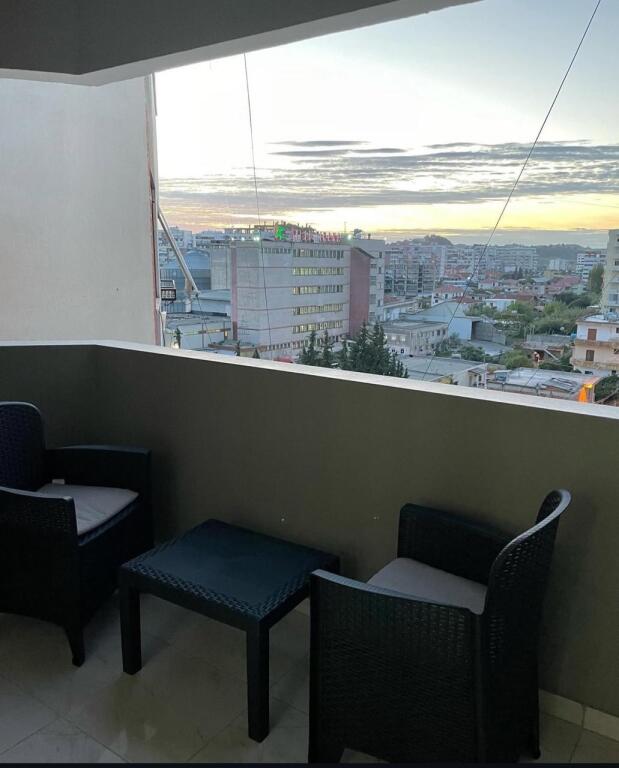 Super ap 1+1 tek pallati me shigjeta ( Hotel Marinaj )