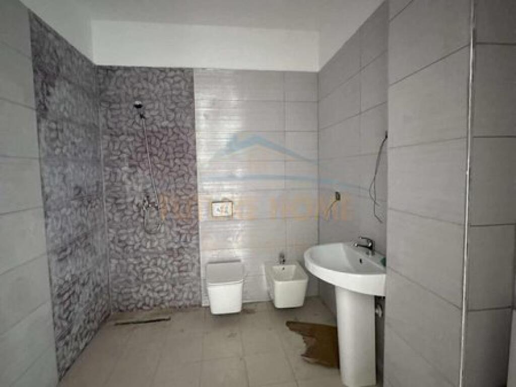In vendita, Appartamento 1+1, Zogu i Zi, Tirana