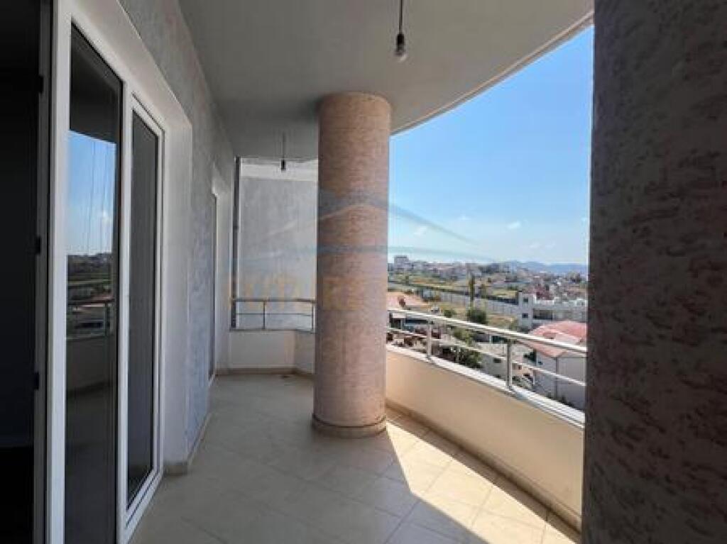 For sale, Apartment 3+1, Fresku Restaurant, Tirana.