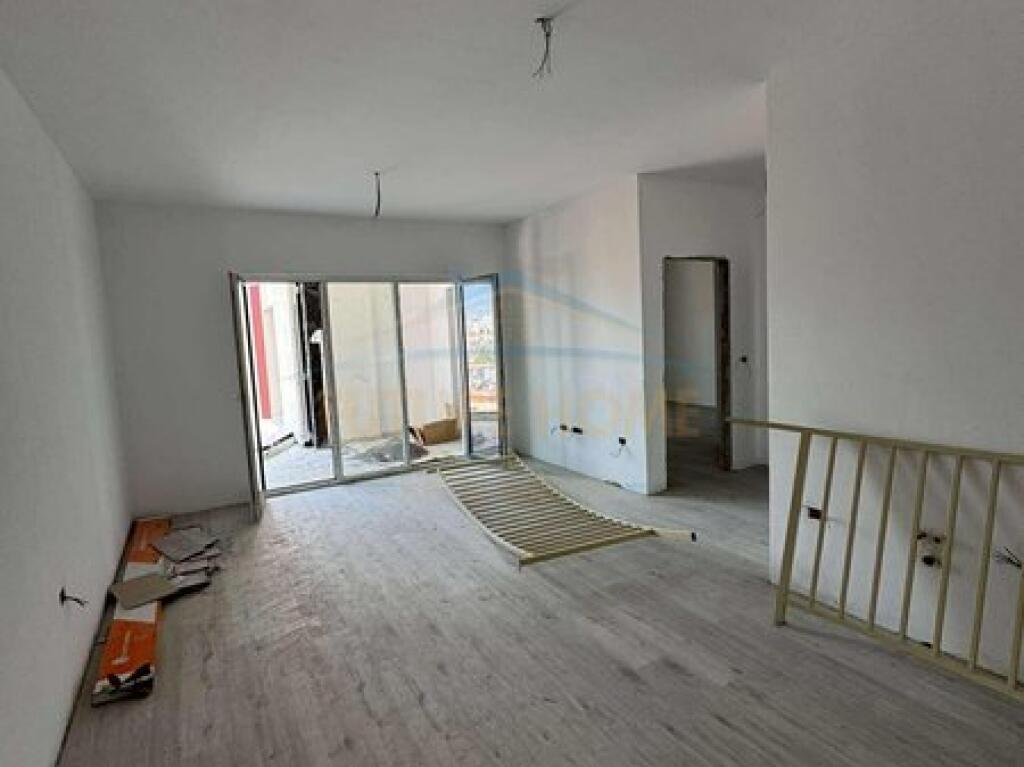 In vendita, Appartamento 1+1, Zogu i Zi, Tirana
