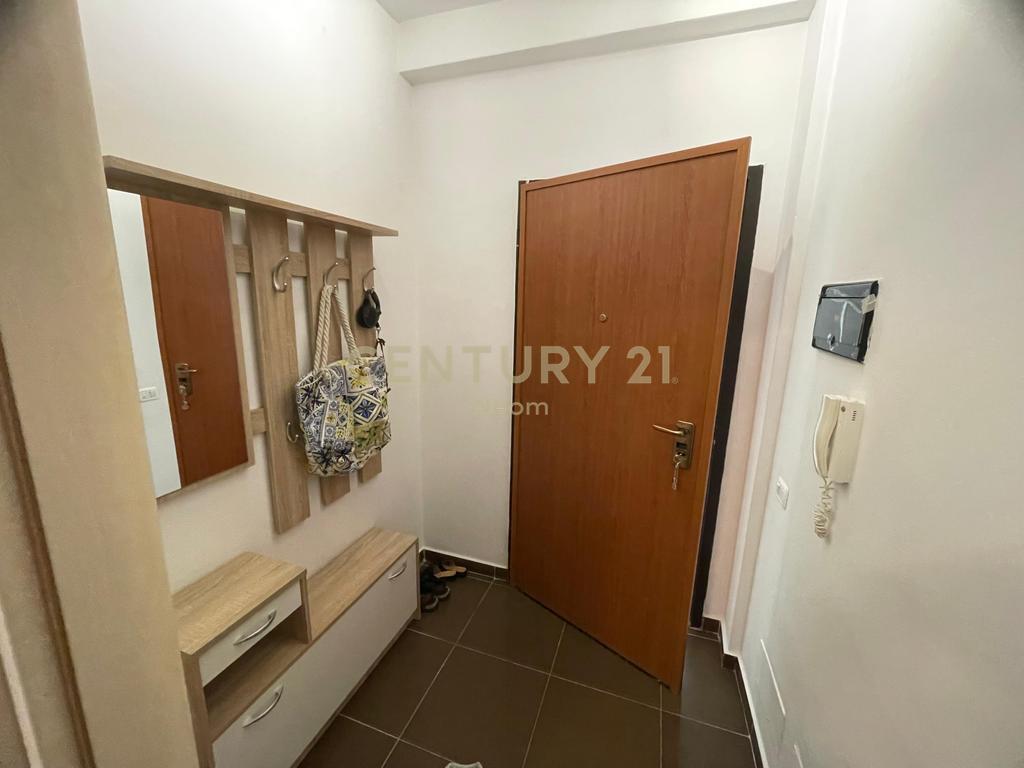 FOR RENT, APARTMENT 2+1+2+PARKING SPACE, DRY LAKE !!