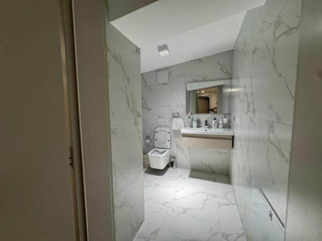 In vendita, Duplex 2+1+2, Residenza Kodra e Diellit, Tirana.