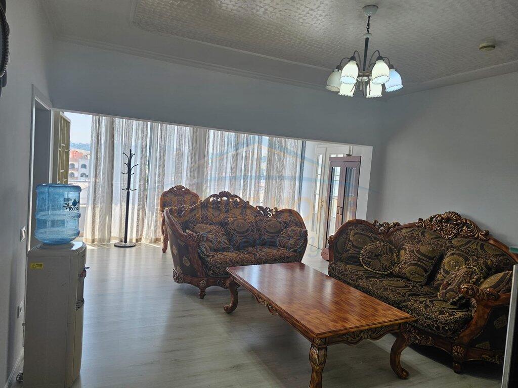 Qera, Apartament 2+1, Varri i Bamit, Tiranë. Kati i 3 i nje vile