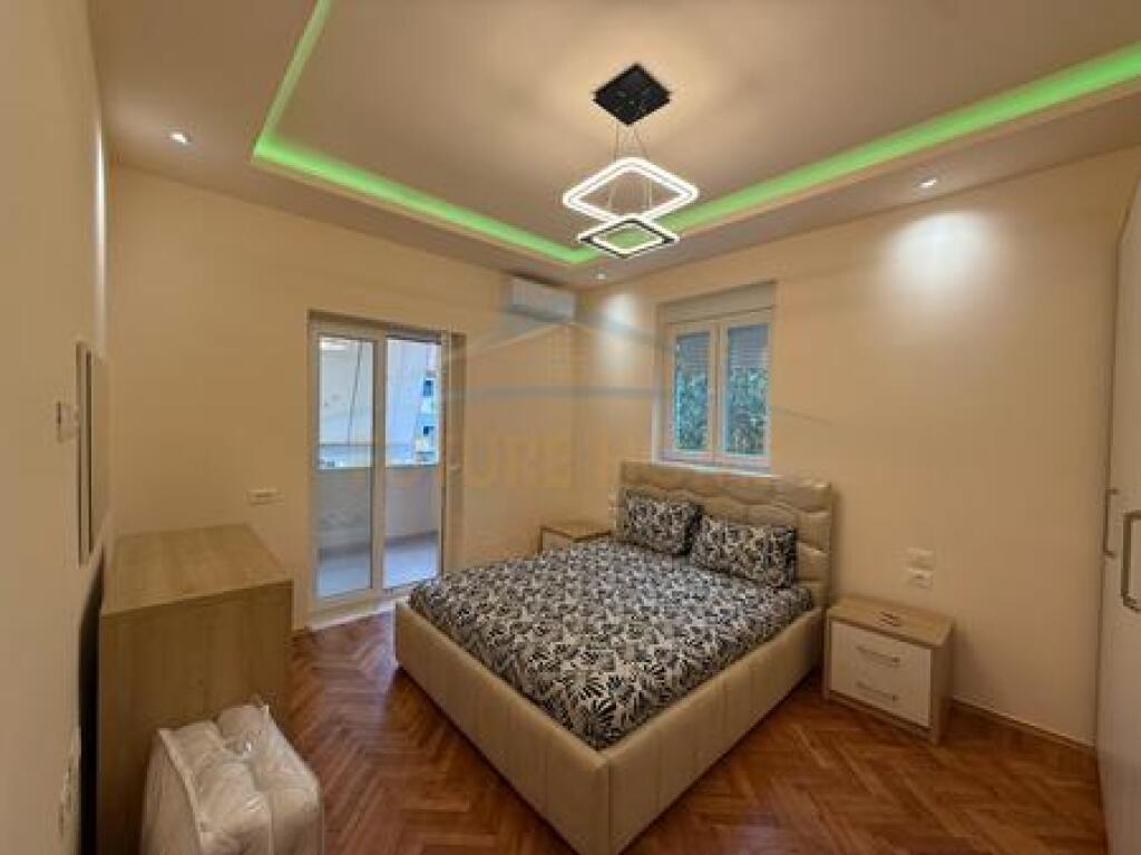 Affitto, Appartamento 1+1, Via Bajram Curri, Medreseja, Tirana.
