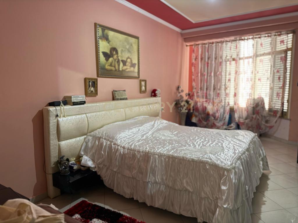 AFFITTASI APPARTAMENTO 2+1 A ASTIR, VICINO AL BAR ARTISTIT