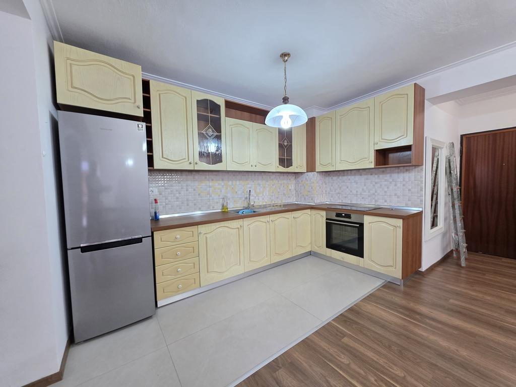 APPARTAMENTO 2+1+2 IN AFFITTO NELL'EX BLOCCO 1.000 € /Mese