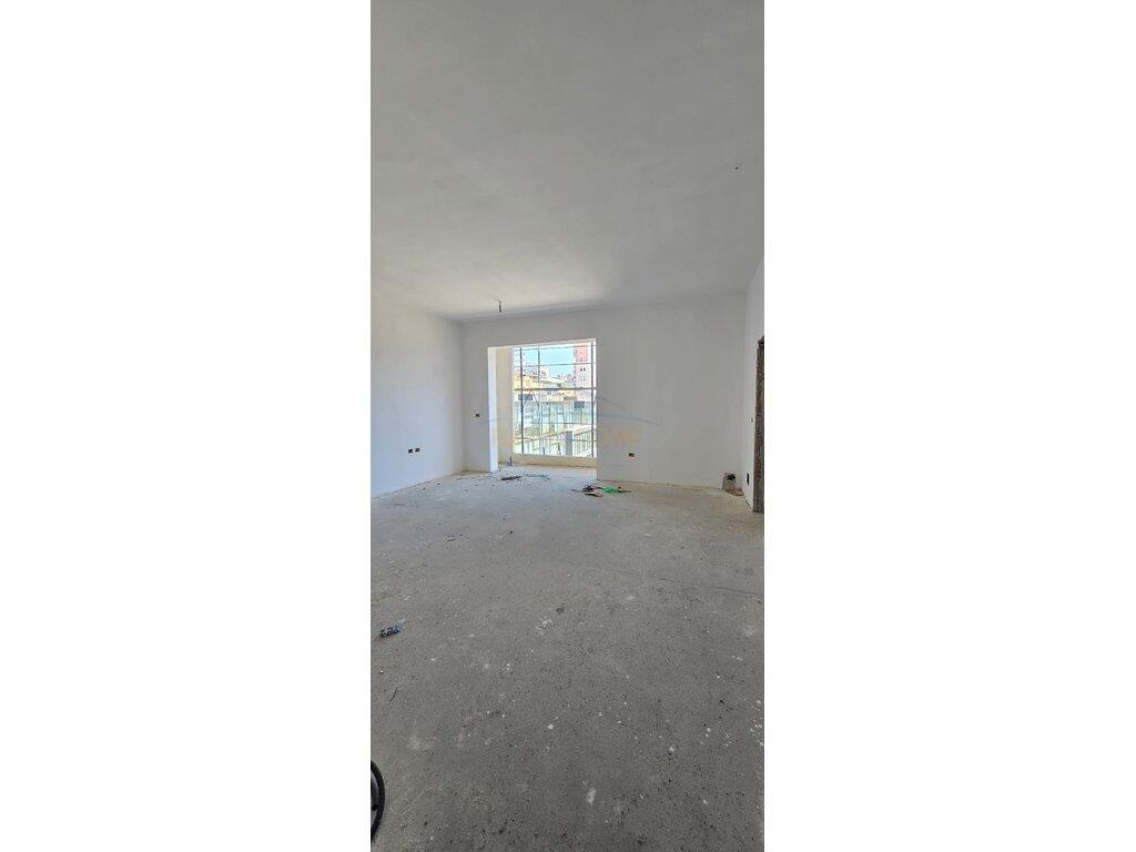 For sale, Apartment 1+1, Square 21 Complex, Tirana
