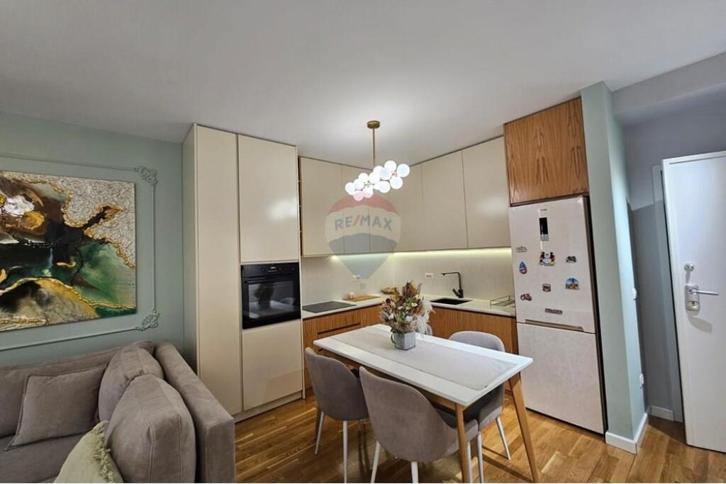 Apartament 1+1 per qira tek Rruga e Barrikadave!