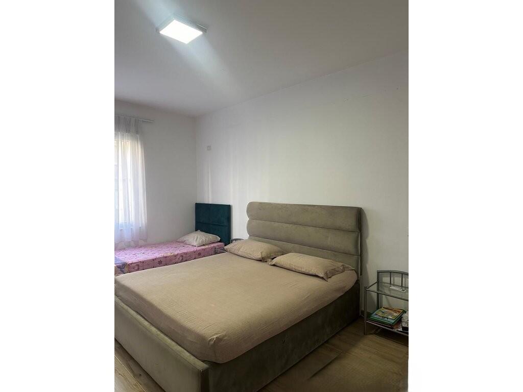 Apartament 1+1 + post parkimi Me Qira në Rruga 5 Maji! 550 € /Muaj