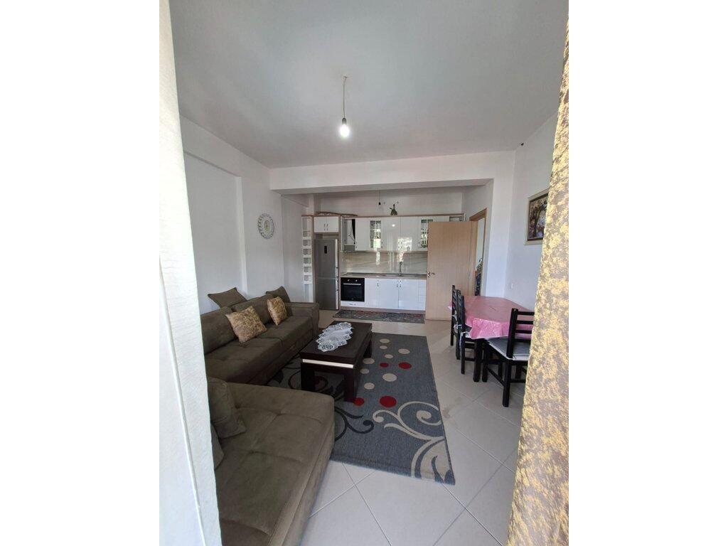 APARTMENT 2+1 FOR RENT OPPOSITE AMERICAN HOSPITAL 3, 550 EURO/MONTH
