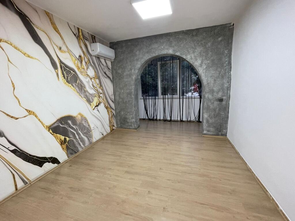Business Premises 2+1 for Rent at 21 Dhjetori.