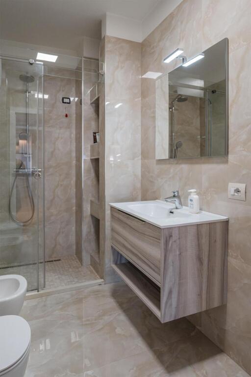 APARTAMENT 3+1 PER SHITJE TE KOMPLEKSI MAGNET