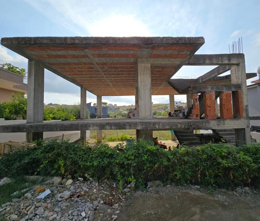 🏡 Two-story carbine villa for sale in Arapaj, Durrës