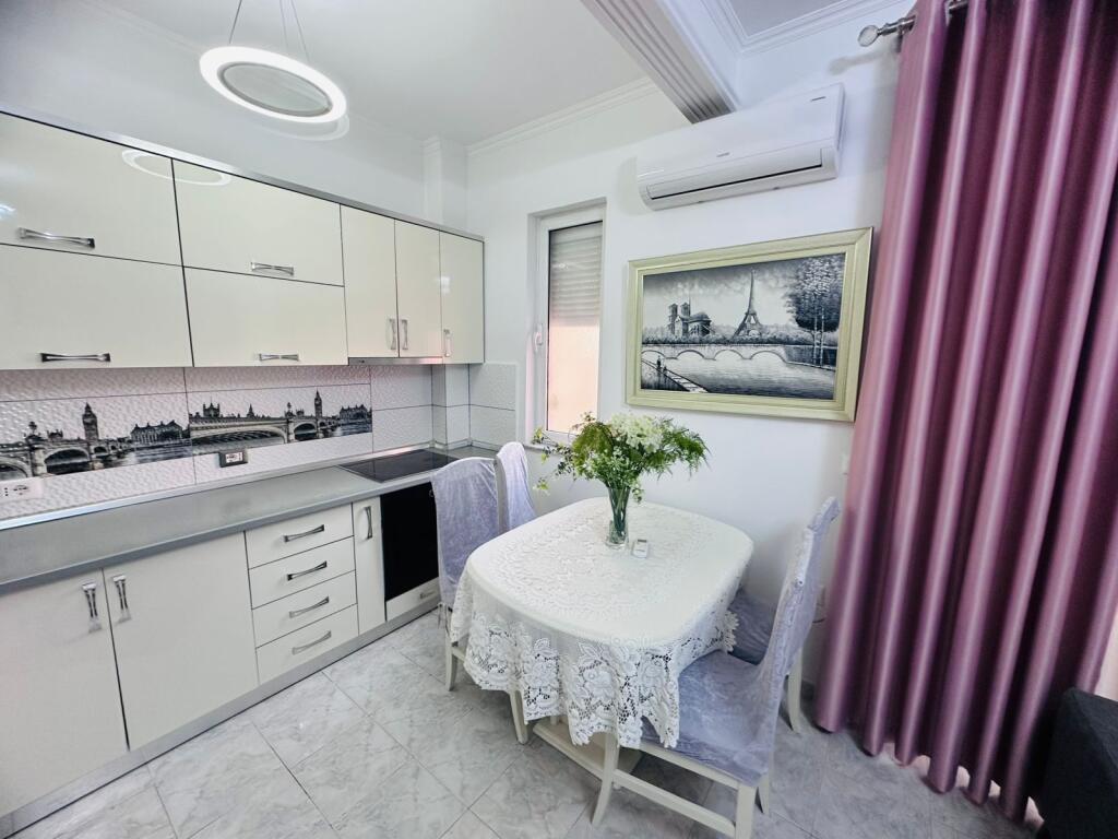 Apartment 1+1 for rent  CAJUPI SCHOOL ; MANASTIR CONGRESS STREET
