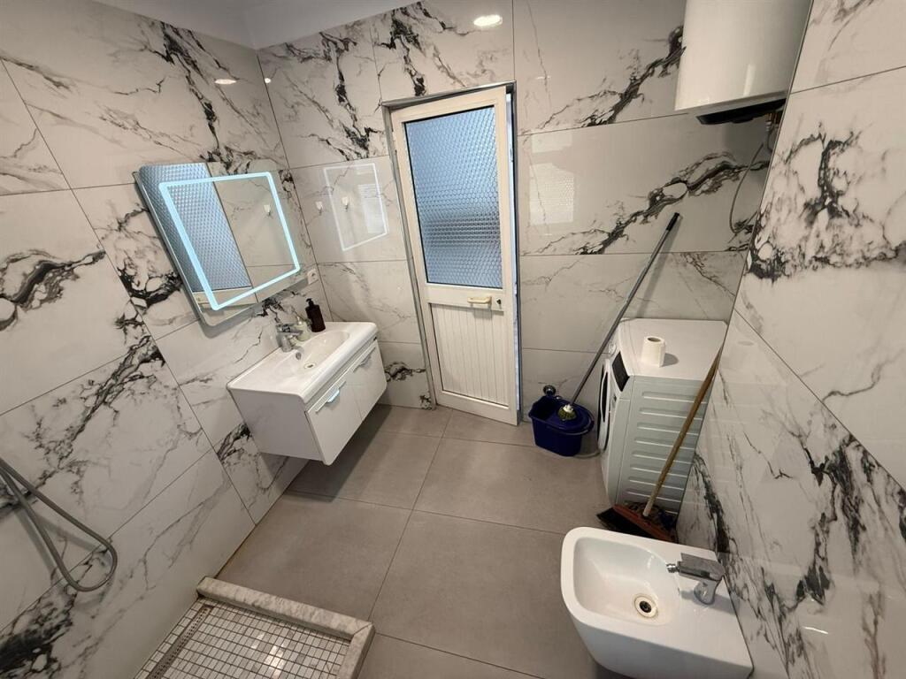 Appartamento 1+1 in affitto in via Irfan Tomini