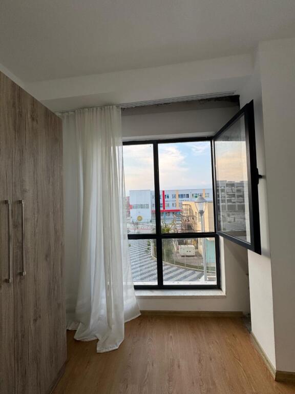 For rent 3+1+2 END OF THE STREET 5 Maji Tirana Riverside 45,000 lek