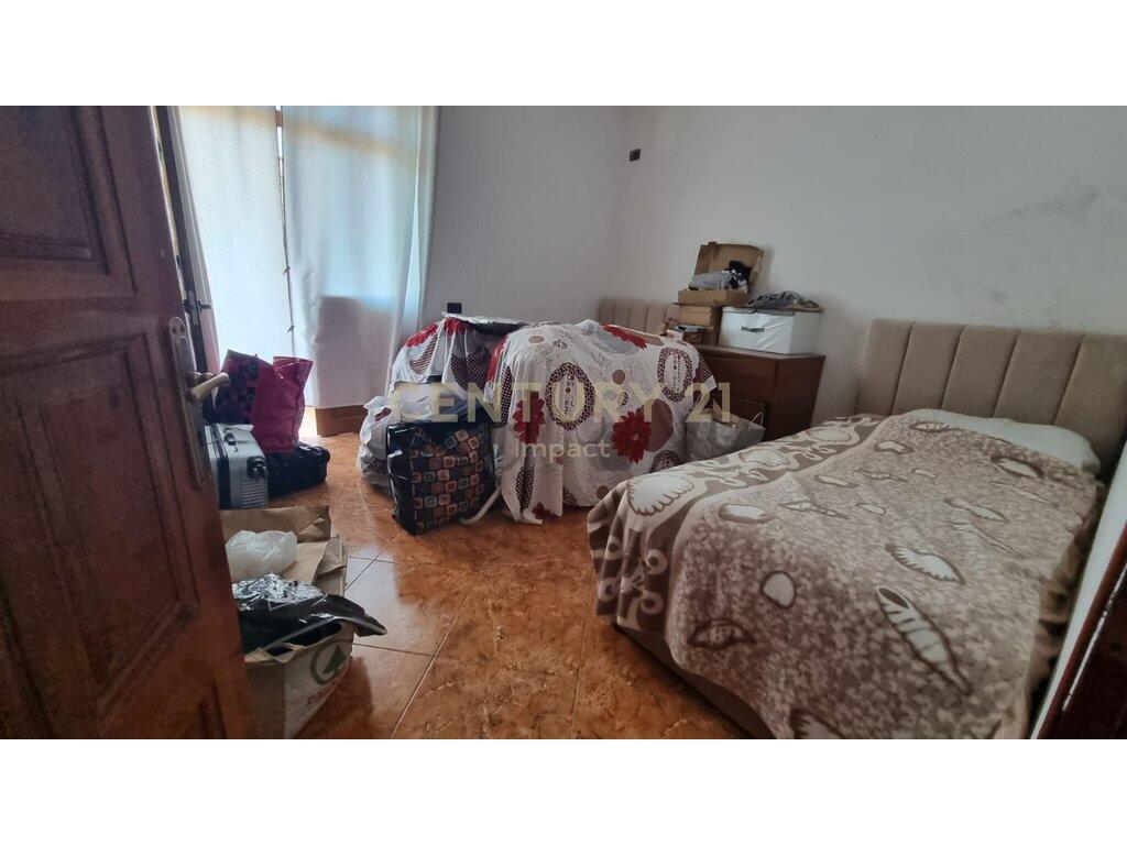 Apartament 3+1 Me Qira Tek Bulevardi i Ri Tiranë - 550€!