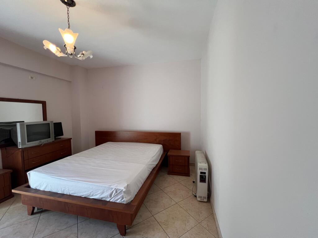 Affitto, Appartamento 2+1, vicino a Square 21, Tirana.