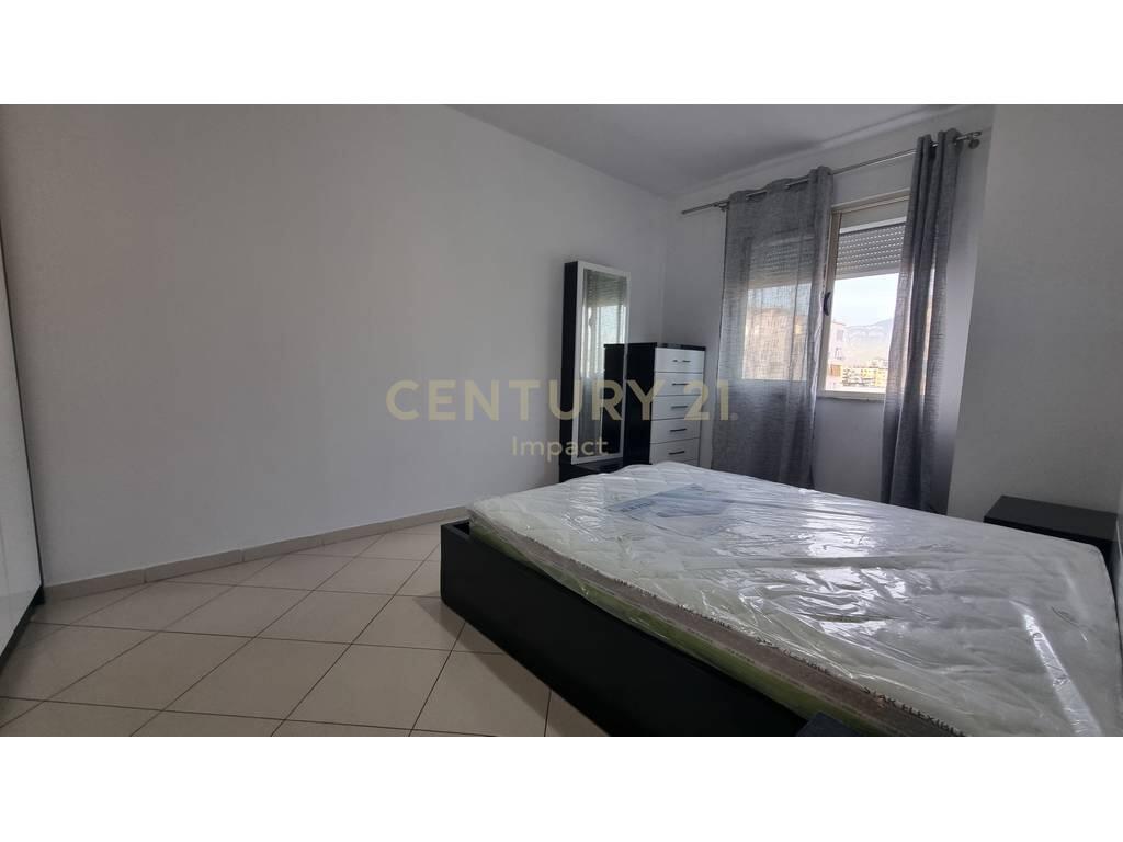 Apartament 1+1 Me Qira në Ish Parku, Tiranë - 550€ | 77 m²