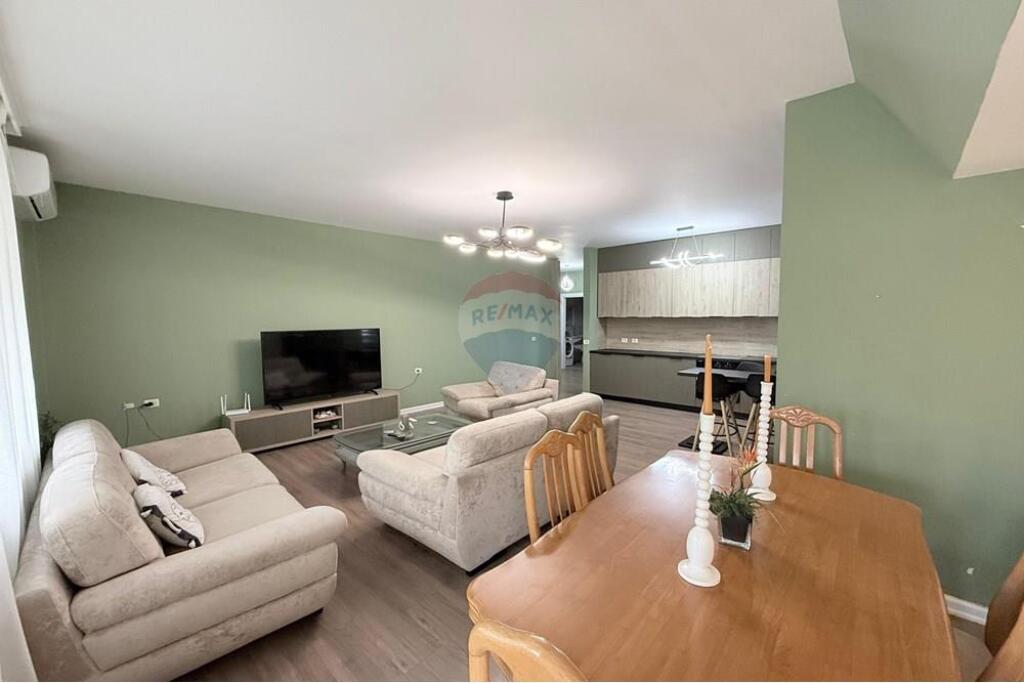 APARTMENT 2+1+2 FOR SALE NEAR LAKE VIEW!