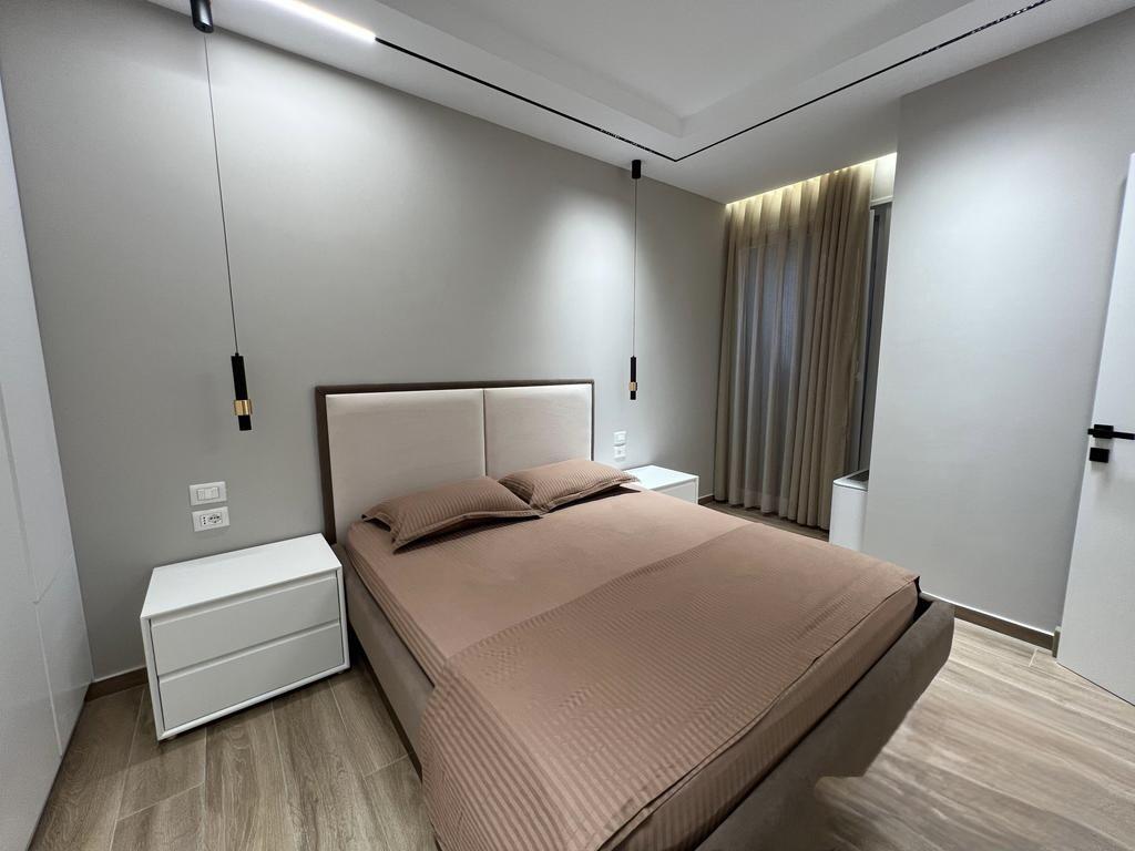 WE SELL 3+1 APARTMENT AT TIRANA GOLDEN PARK OPPOSITE AMERICAN 3!