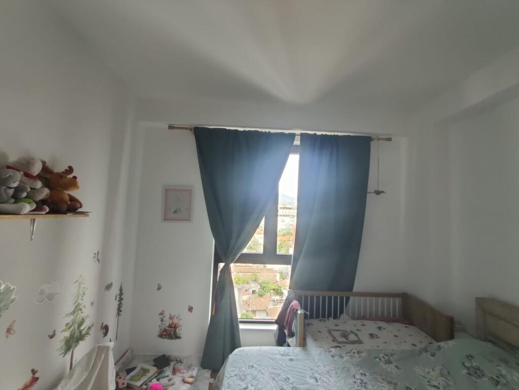 Appartamento 1+1 in affitto vicino a Myslym Shyri dietro l'ospedale tedesco