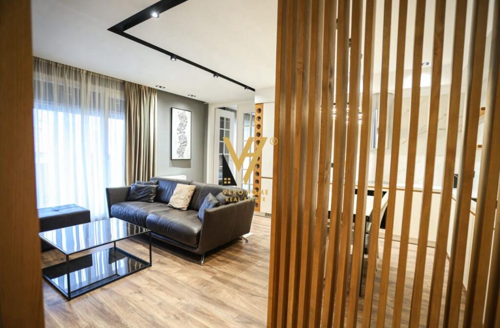 APARTMENT 2+1+2+2 BLK FOR RENT IN TOPTANI, CENTER 1,500 EURO