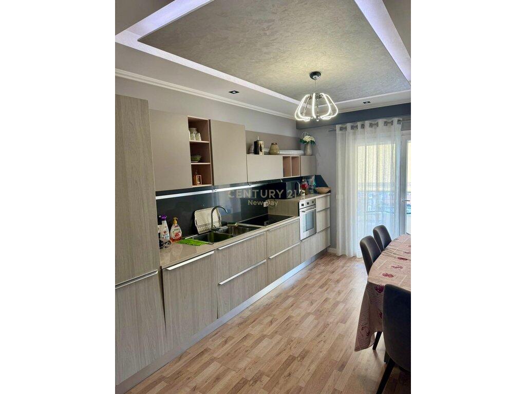 Appartamento 2+1 in affitto vicino al centro, Durres!