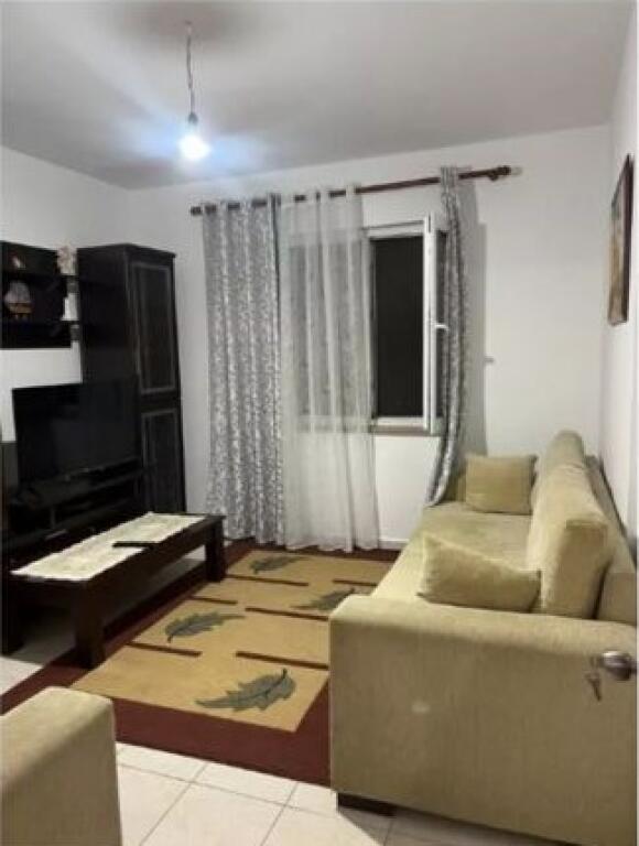 🏢Laprake,prane Blloku Gintash jepet me qera apartament 1+1,i mobiluar. 60,000Leke