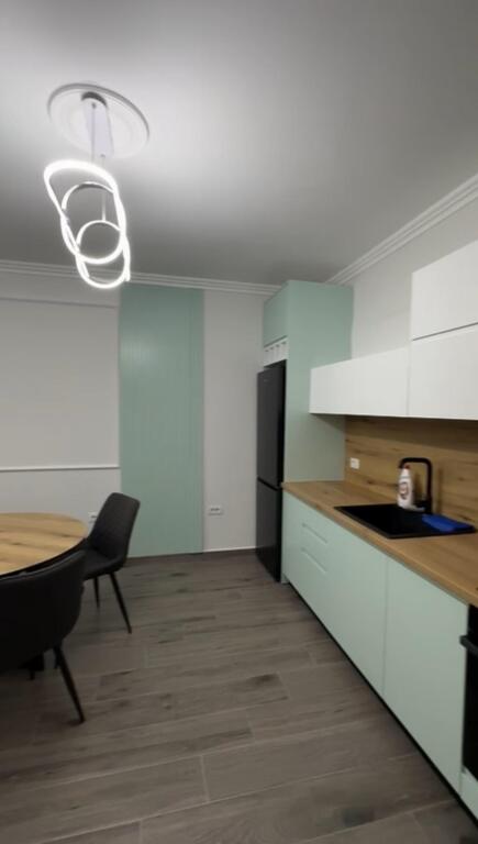 Apartament 2+1+2 me Qira - Xhamia e Selitës, Tiranë