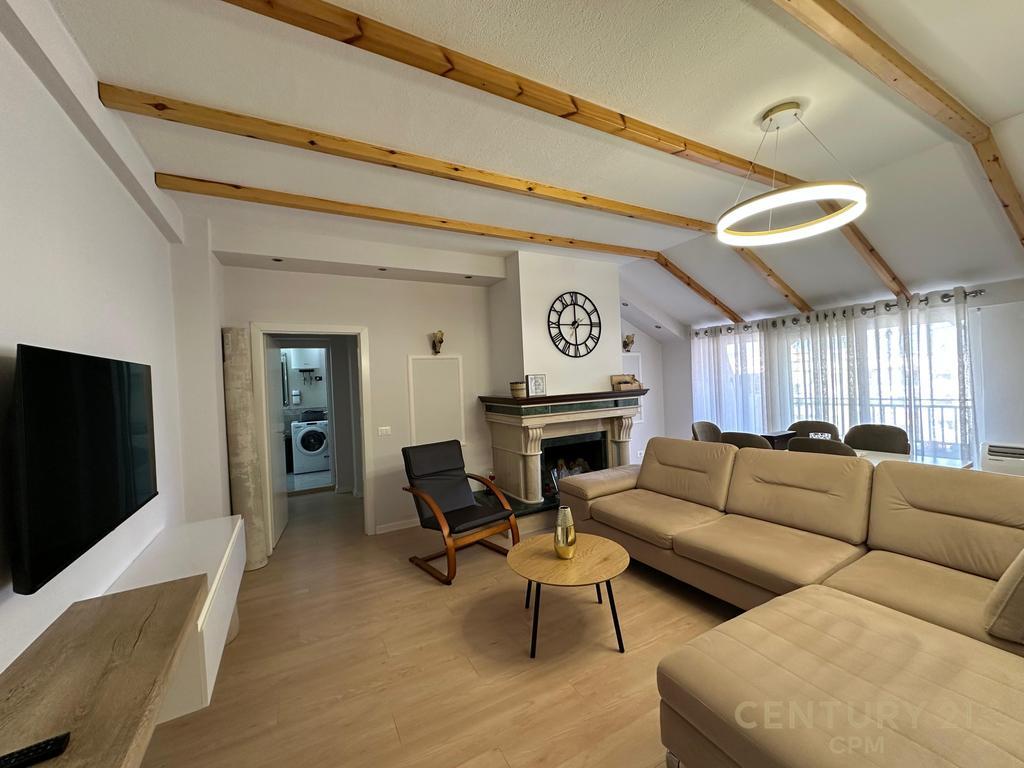 Appartamento 1+1 In Affitto Nel Comune Di Parigi! 750 € /Mese