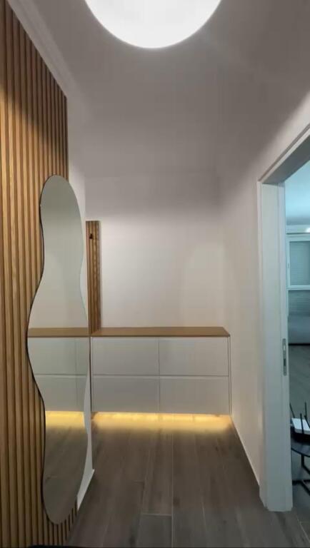 Apartament 2+1+2 me Qira - Xhamia e Selitës, Tiranë