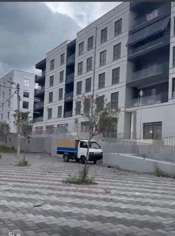 Vendesi nuovo appartamento 3+1+2 a "Tirana Riverside"