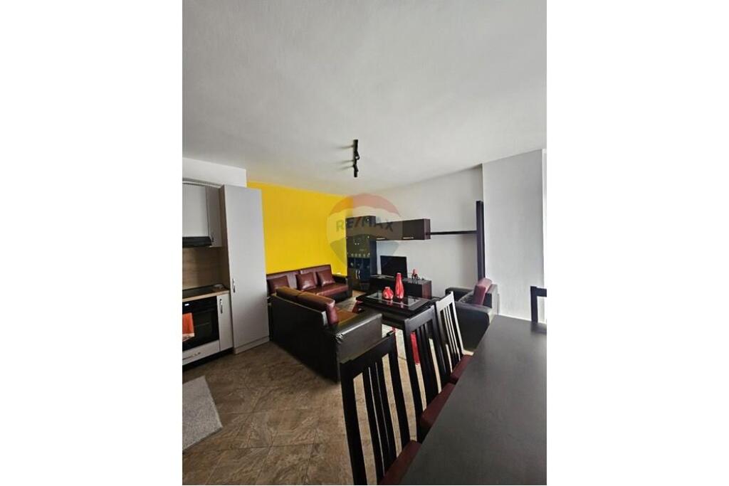 APARTAMENT 2+1+2 ME QIRA, ASTIR