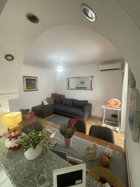 🏢After the Former Durres Restaurant, Memo Meto Street, a 1+1 furnished apartment is for rent, 500 Euro   