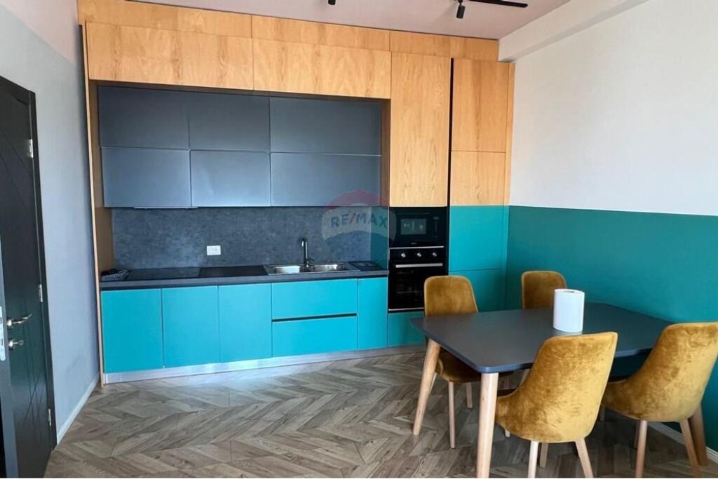 Apartment - For Rent - Square 21, Tirana