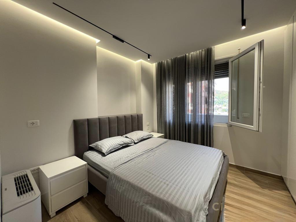 WE SELL 3+1 APARTMENT AT TIRANA GOLDEN PARK OPPOSITE AMERICAN 3!