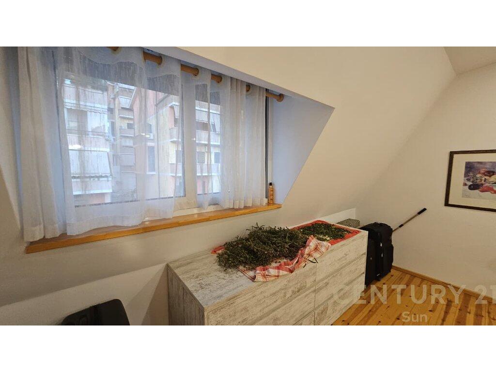 Jepet me qira apartament 2+1+2 në Liqenin e Thatë