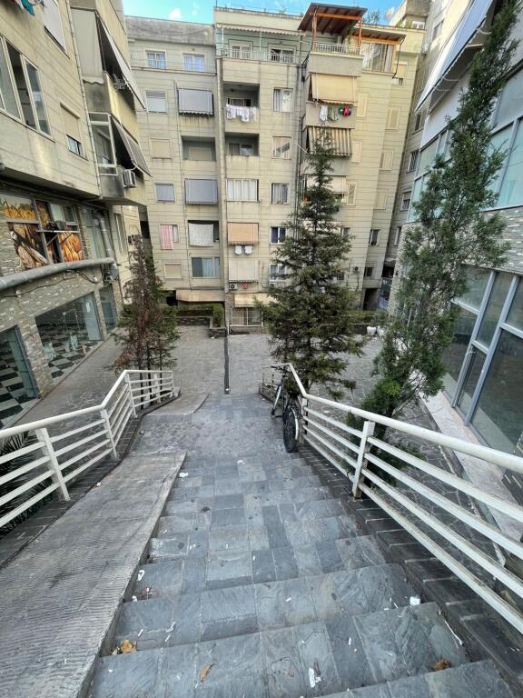 *Apartament  2+1 me Qira ne Fresk*