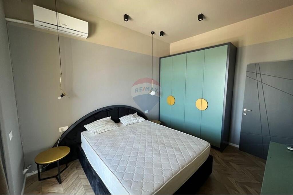 Apartment - For Rent - Square 21, Tirana