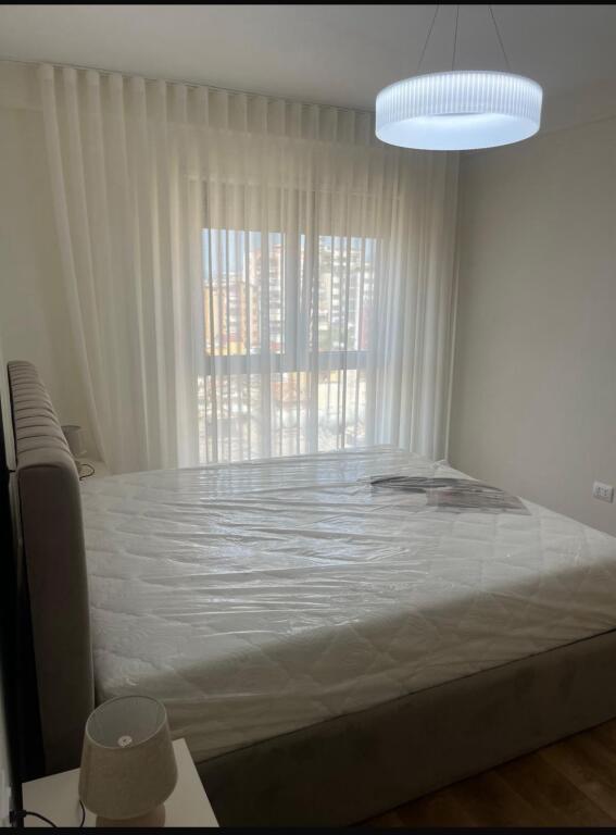 Apartment for rent - Red School