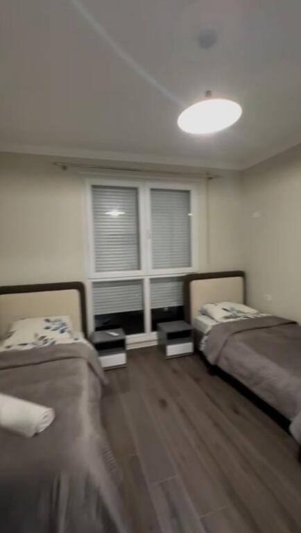 Apartament 2+1+2 me Qira - Xhamia e Selitës, Tiranë